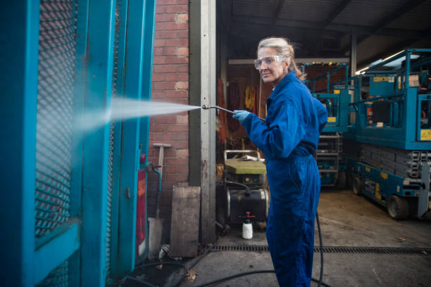 Best Garage Pressure Washing  in St Hedwig, TX